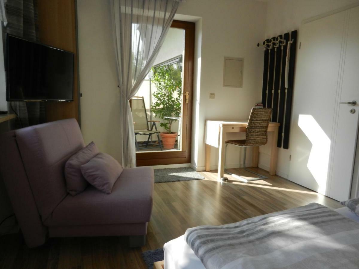 Apartment Am Stadtpark نيوماركت إن دير أوبيرفالز المظهر الخارجي الصورة